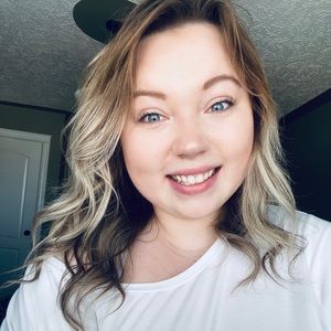 Meet your Posher, Robyn